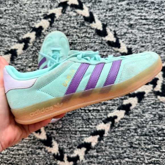 Adidas Gazelle Sneaker mint green purple and gum women’s size 7.5 sneaker - Picture 6 of 9
